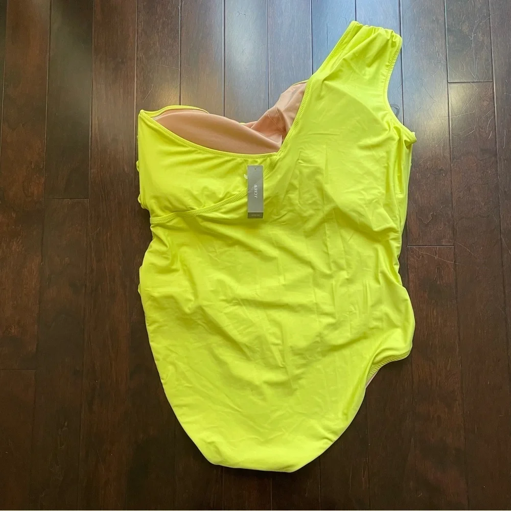 J.Crew Swimsuit size 20 One Piece Runched One Shoulder Built In Bra NWT neon - Picture 2 of 5